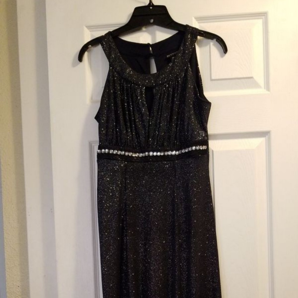 Nice formal sparkly long dress